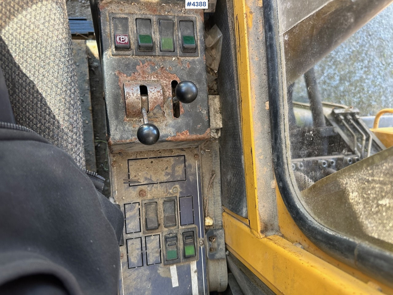 Excavadora 1995 Åkermann EW200 Wheel machine w/ grading bucket og tiltrotator. WATCH VIDEO.: foto 13
