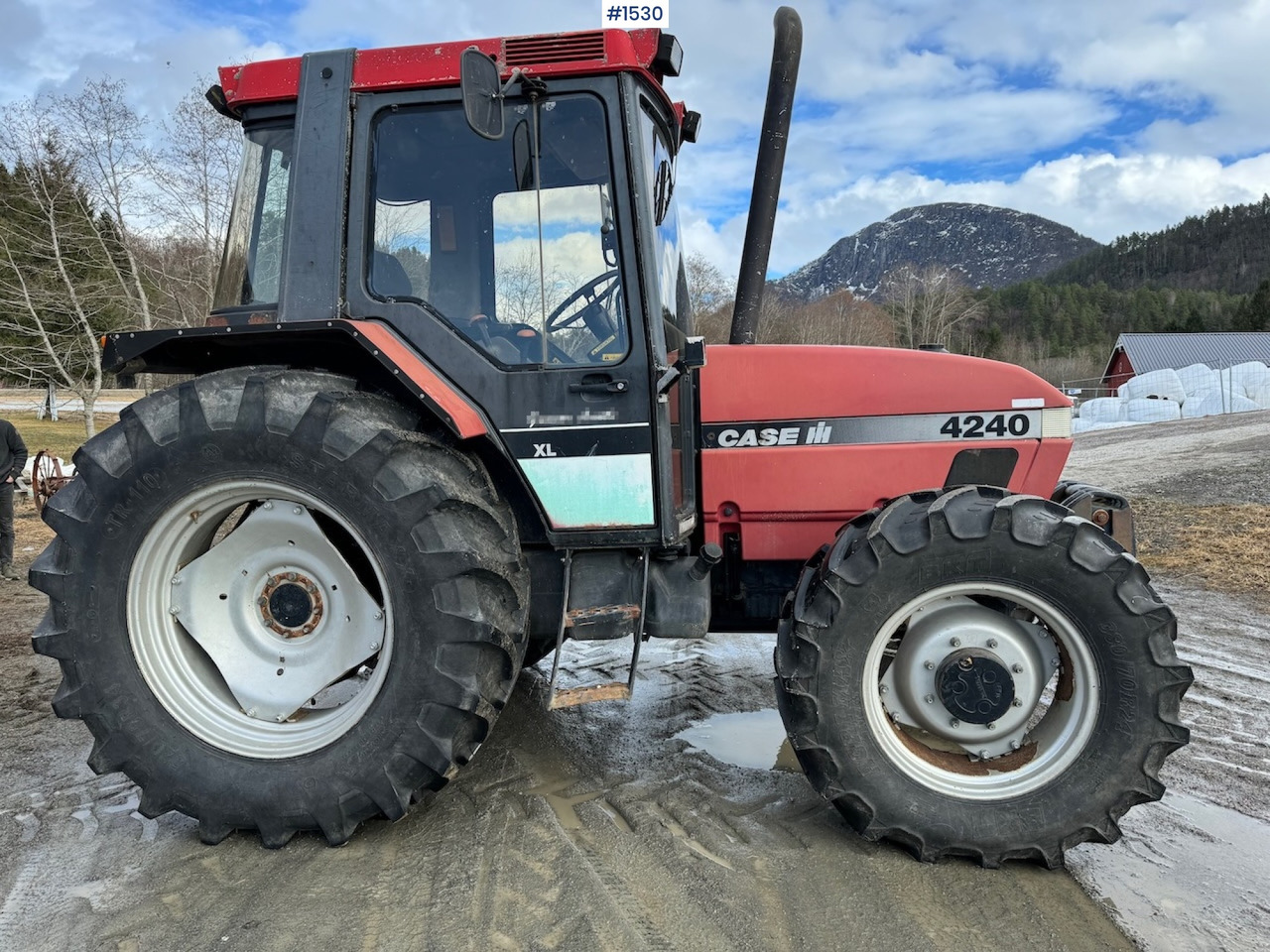 1996 Case IH 4240 XL - Tractor: foto 1 1996 Case IH 4240 XL - Tractor: foto 1