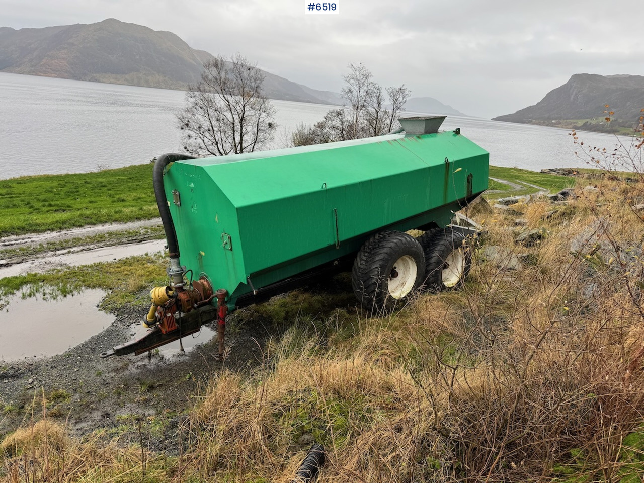 1997 Moi Guffen 15,000 liters w/ cannon. - Cuba de purín: foto 2 1997 Moi Guffen 15,000 liters w/ cannon. - Cuba de purín: foto 2