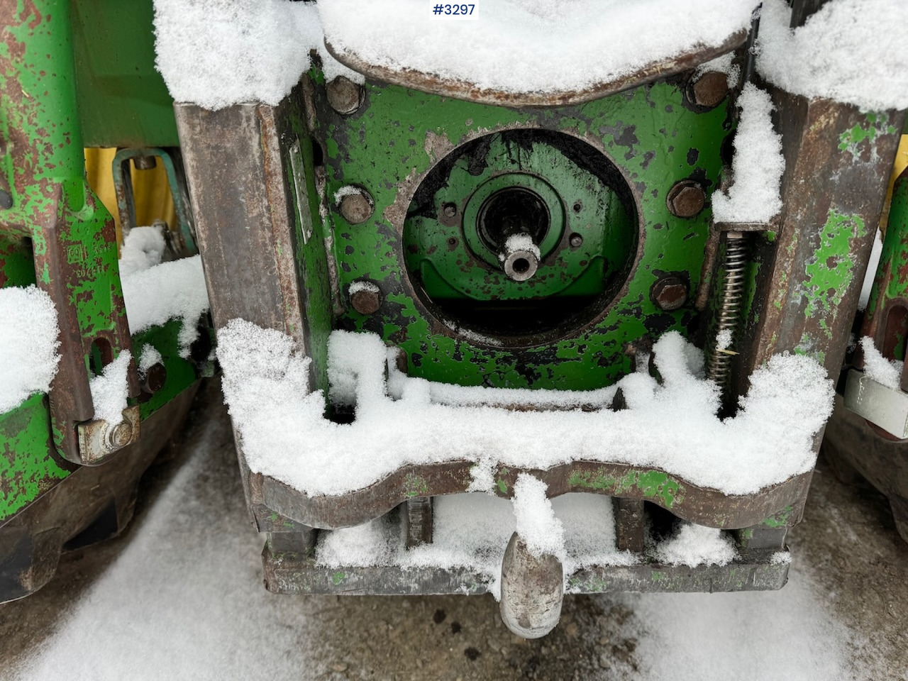 Tractor 1999 John Deere 6210 SE with Front Loader: foto 19
