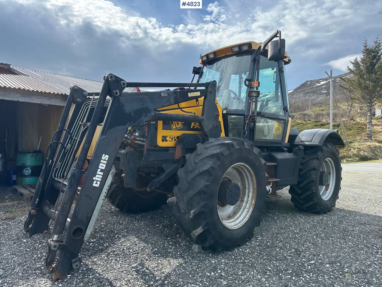 2000 JCB Fastrac 4x4 tractor w/ loader, 2 new tires, gravel bucket or snow bucket. WATCH VIDEO. - Tractor: foto 1 2000 JCB Fastrac 4x4 tractor w/ loader, 2 new tires, gravel bucket or snow bucket. WATCH VIDEO. - Tractor: foto 1