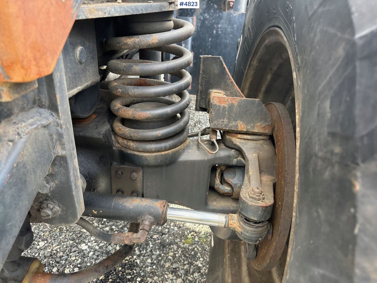 Leasing para  2000 JCB Fastrac 4x4 tractor w/ loader, 2 new tires, gravel bucket or snow bucket. WATCH VIDEO. 2000 JCB Fastrac 4x4 tractor w/ loader, 2 new tires, gravel bucket or snow bucket. WATCH VIDEO.: foto 13