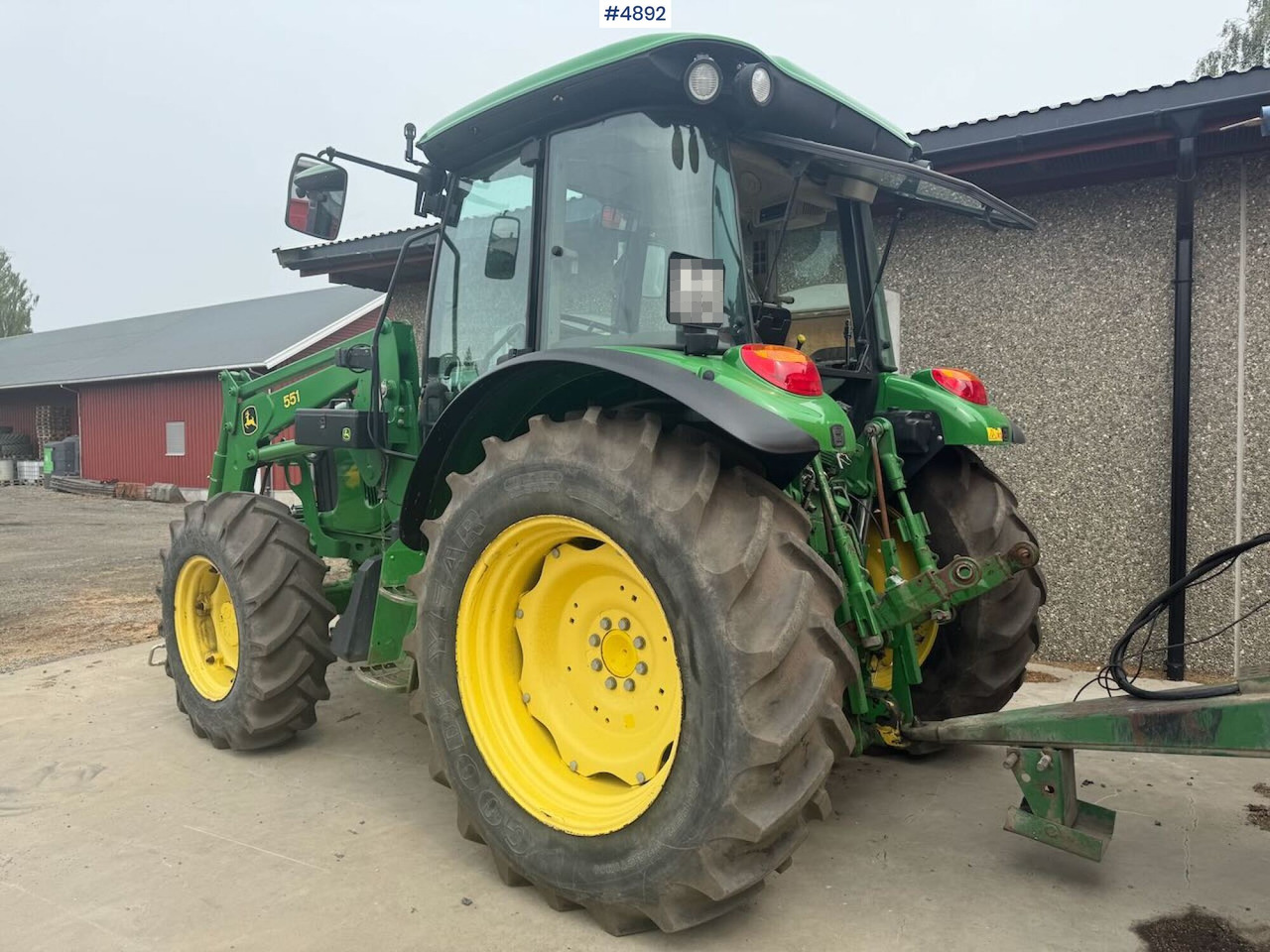 2004 John Deere 5720 4x4 w/ front loader - Tractor: foto 3 2004 John Deere 5720 4x4 w/ front loader - Tractor: foto 3