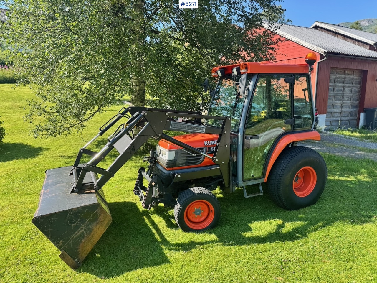 2004 Kubota STA-35 Tractor w/ Bucket. 2100 hours! - Tractor: foto 5 2004 Kubota STA-35 Tractor w/ Bucket. 2100 hours! - Tractor: foto 5