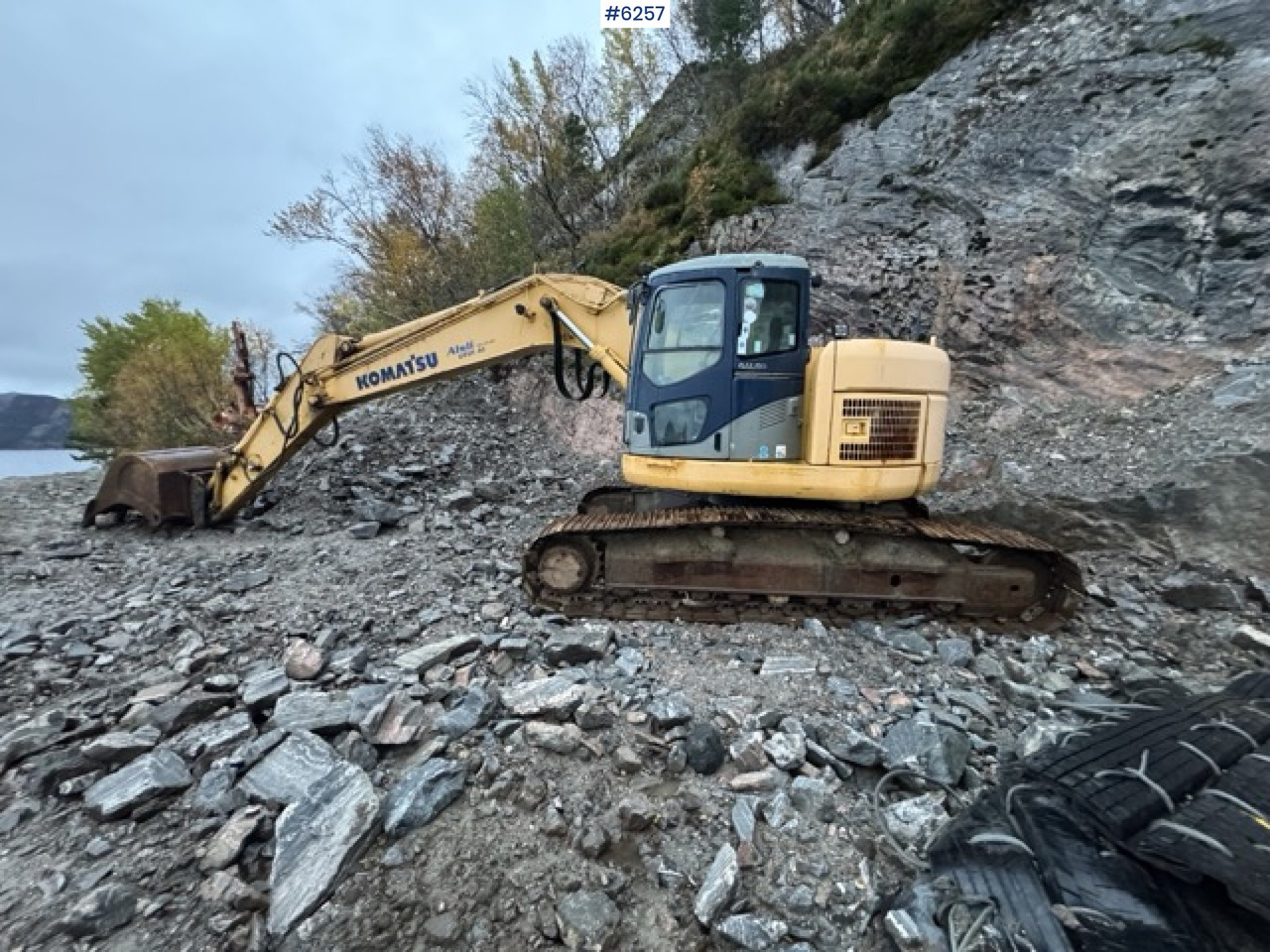 2005 Komatsu PC228 USLC-3K with Digging Bucket – SEE VIDEO! - Excavadora: foto 1 2005 Komatsu PC228 USLC-3K with Digging Bucket – SEE VIDEO! - Excavadora: foto 1