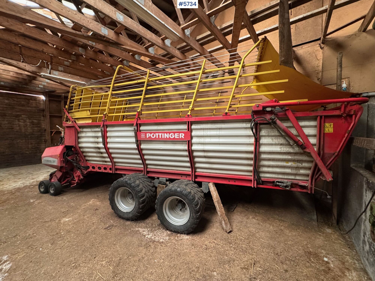 2005 Pottinger Euroboss 330t supermatic - Maquinaria de henificación: foto 3 2005 Pottinger Euroboss 330t supermatic - Maquinaria de henificación: foto 3