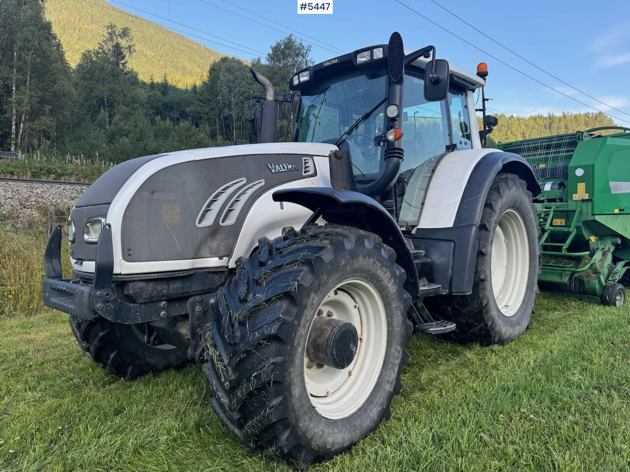 Leasing para  2009 Valtra T202 w/ loader 2009 Valtra T202 w/ loader: foto 7