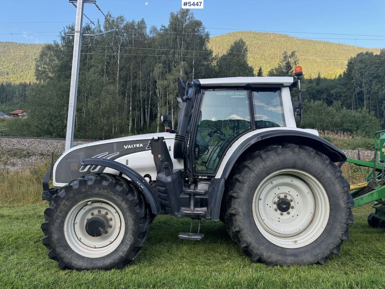 Leasing para  2009 Valtra T202 w/ loader 2009 Valtra T202 w/ loader: foto 6