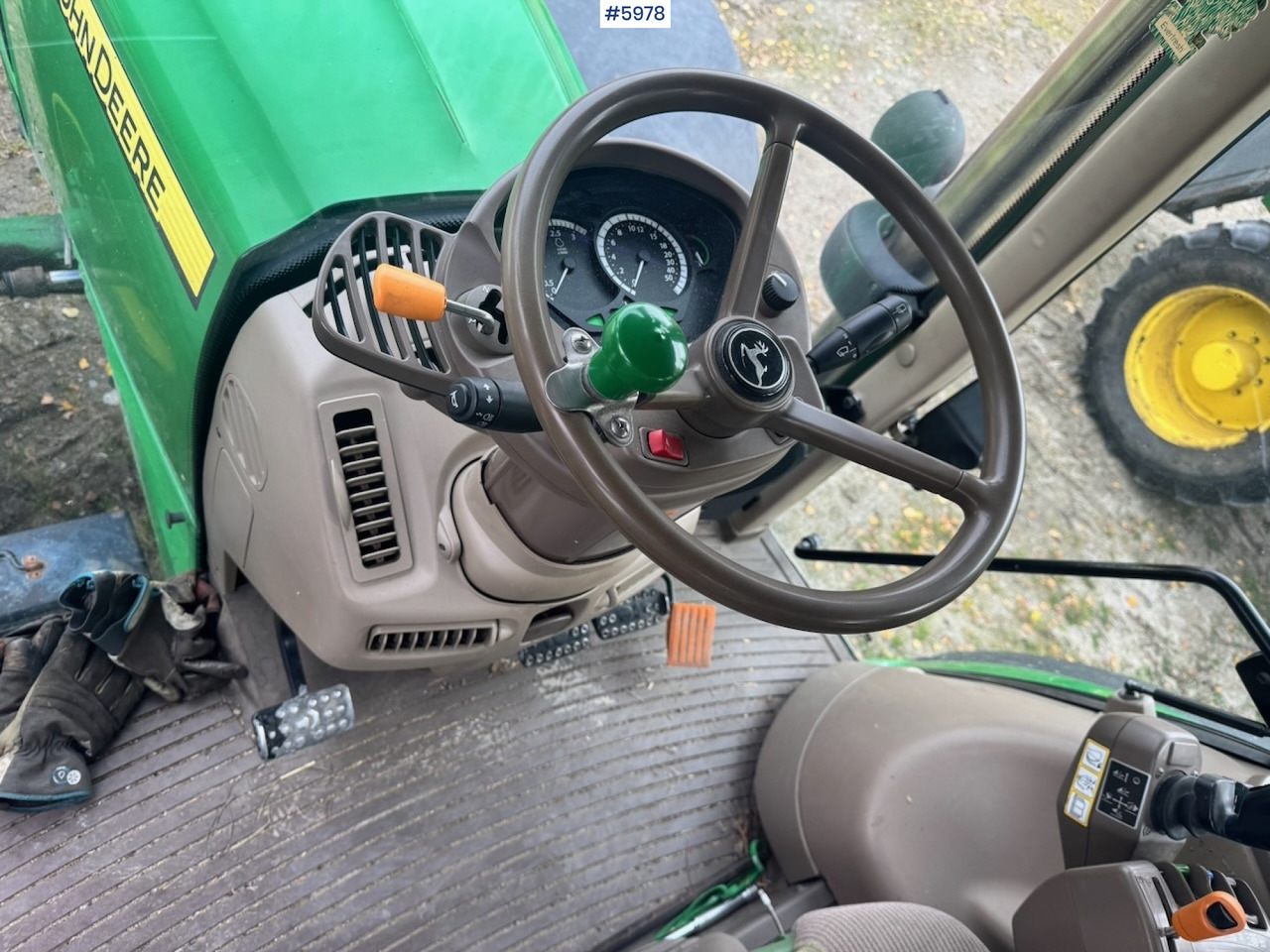 Leasing para  2010 John Deere 6930 with Front Hydraulic 2010 John Deere 6930 with Front Hydraulic: foto 14