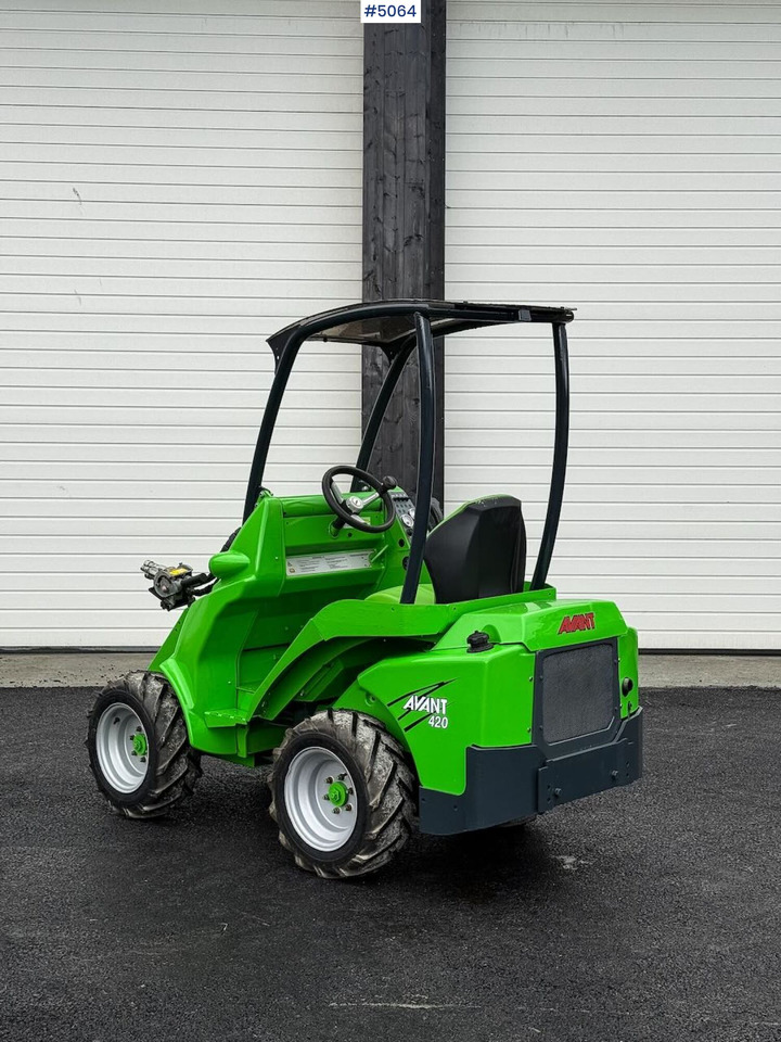 2012 Avant M420 w/ bucket NEWLY SERVICED - Cargadora articulada: foto 3 2012 Avant M420 w/ bucket NEWLY SERVICED - Cargadora articulada: foto 3