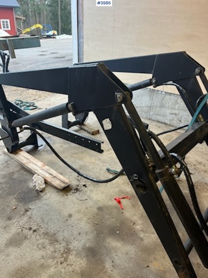 2012 Front loader for tractor. - Cargador frontal para tractor: foto 1 2012 Front loader for tractor. - Cargador frontal para tractor: foto 1