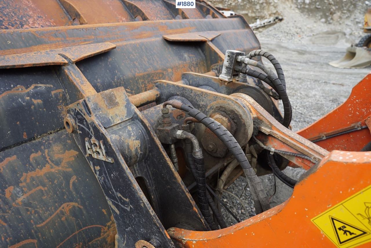 Cargadora de ruedas 2012 Hitachi ZW220: foto 20