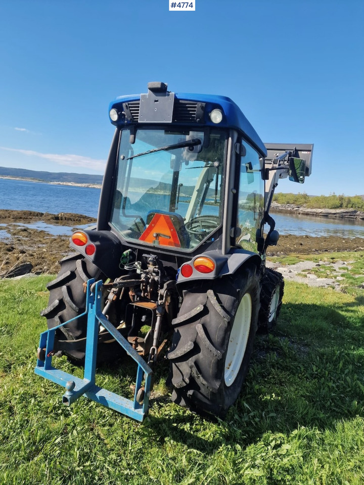 2013 New Holland T3020 w/ front loader, bucket & blade - Tractor: foto 5 2013 New Holland T3020 w/ front loader, bucket & blade - Tractor: foto 5