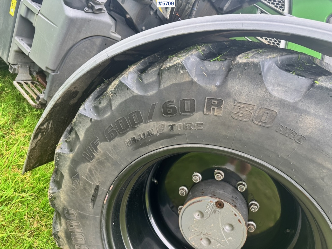 Tractor 2017 Fendt 724 Vario w/ GPS, Front PTO, Loader and hydraulics.: foto 17 Tractor 2017 Fendt 724 Vario w/ GPS, Front PTO, Loader and hydraulics.: foto 17