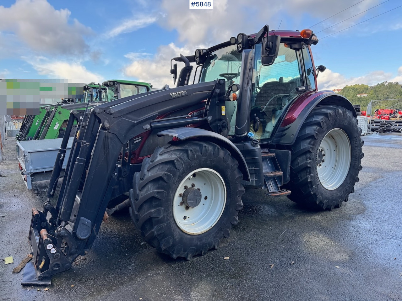 2018 Valtra N174 w/ front loader and plow plate. - Tractor: foto 3 2018 Valtra N174 w/ front loader and plow plate. - Tractor: foto 3