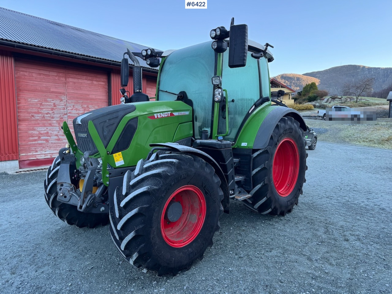 2021 Fendt 314 Vario Profi Plus w/ front hydraulics and front PTO. Low hours! - Tractor: foto 1 2021 Fendt 314 Vario Profi Plus w/ front hydraulics and front PTO. Low hours! - Tractor: foto 1