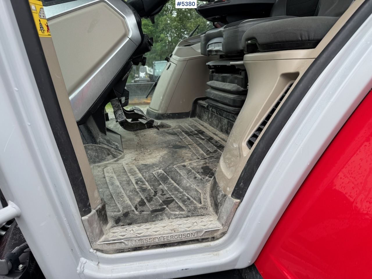 Tractor 2021 Massey Ferguson 8S.265 w/ front hydraulics and front PTO.: foto 17 Tractor 2021 Massey Ferguson 8S.265 w/ front hydraulics and front PTO.: foto 17