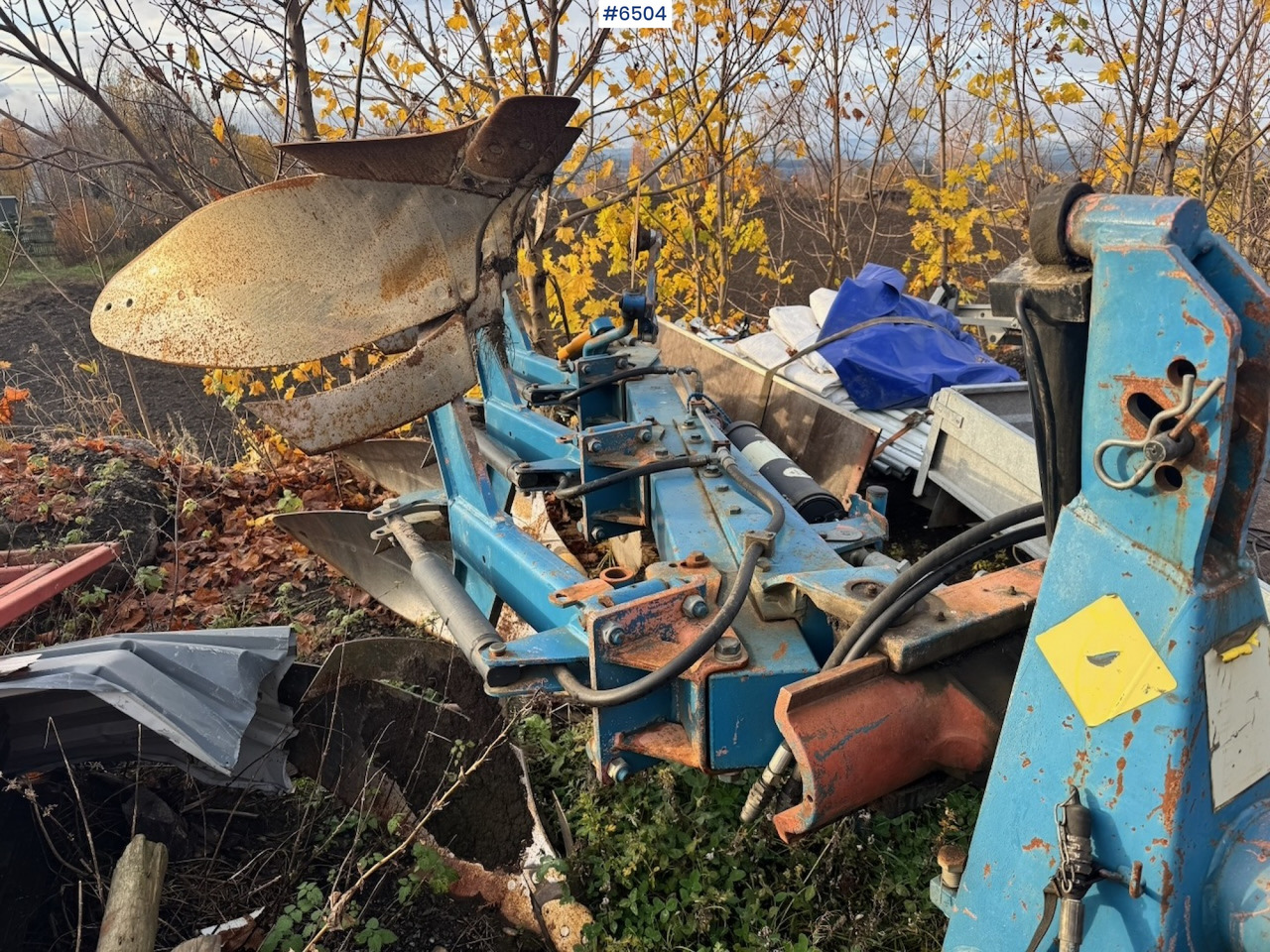 Approx. 1995 Øverum 3-furrow reversible plough - Equipo para trabajo del suelo: foto 2 Approx. 1995 Øverum 3-furrow reversible plough - Equipo para trabajo del suelo: foto 2
