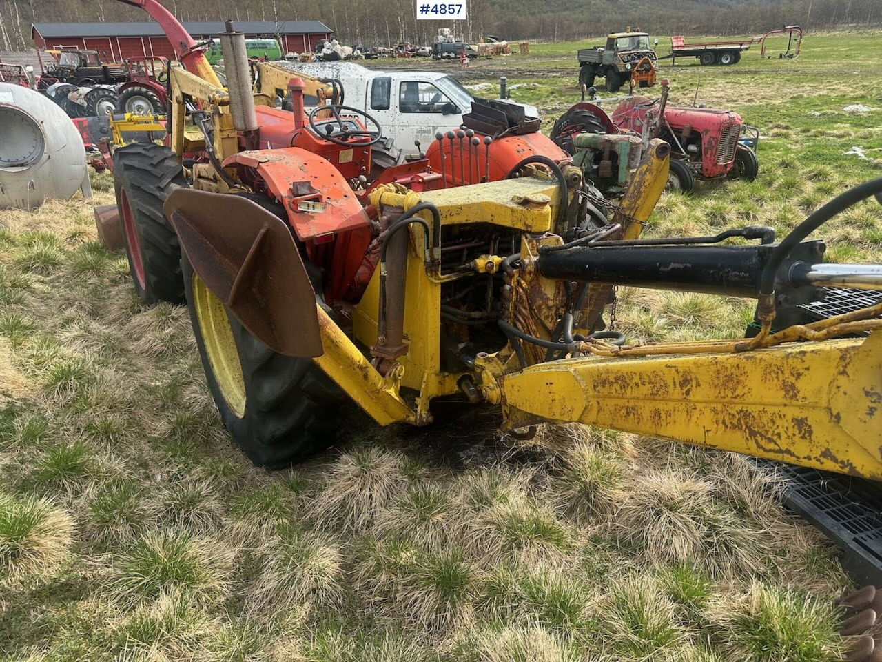 Tractor Bray Nuffield 4x4 w/ excavator and front loader.: foto 39