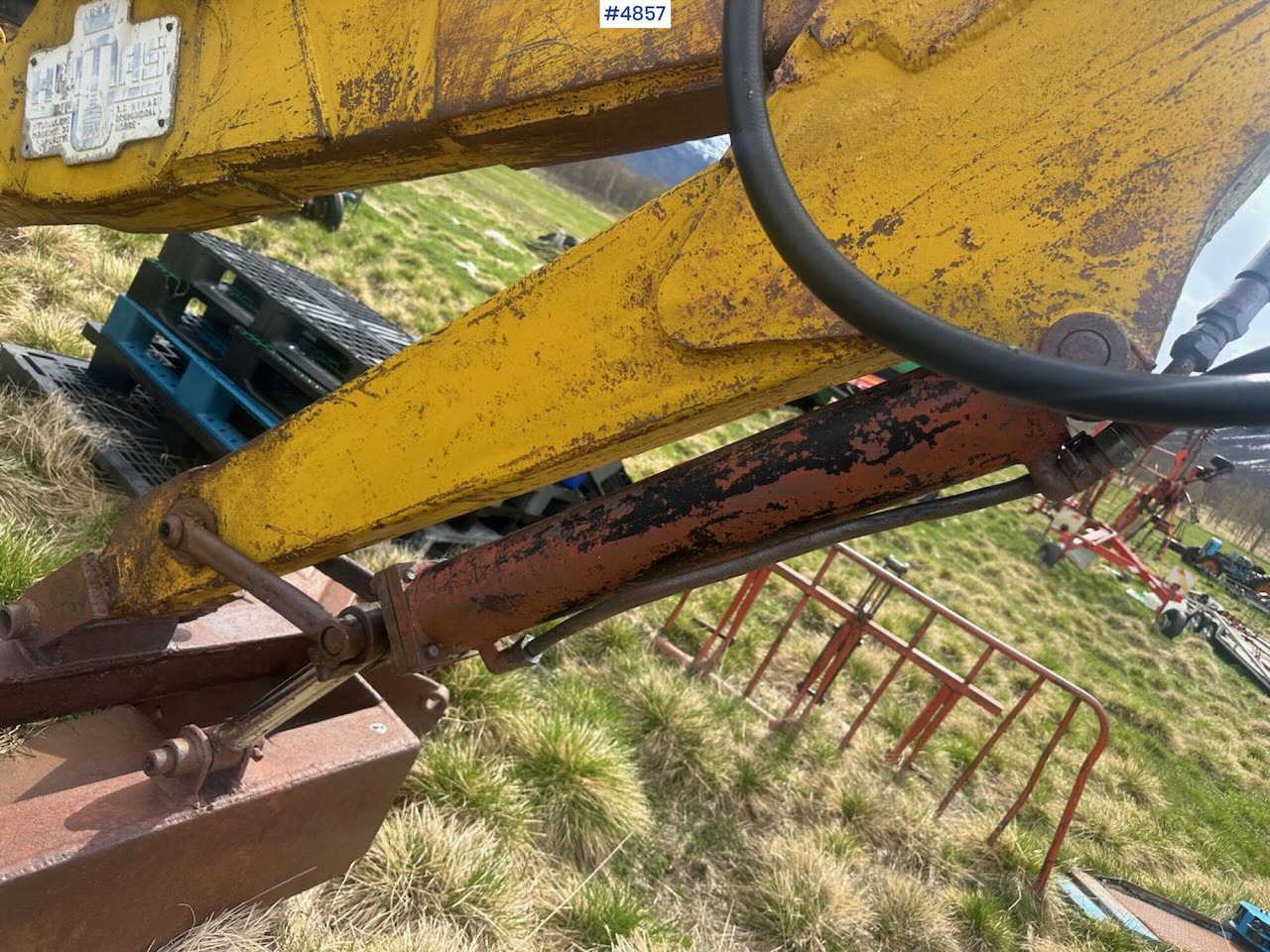 Tractor Bray Nuffield 4x4 w/ excavator and front loader.: foto 40