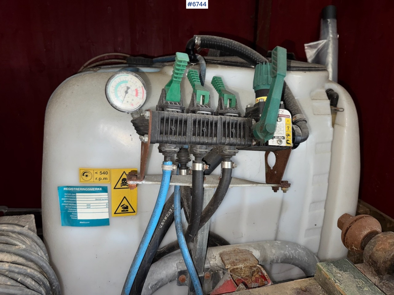 Field sprayer 8 meters - Pulverizador: foto 2 Field sprayer 8 meters - Pulverizador: foto 2