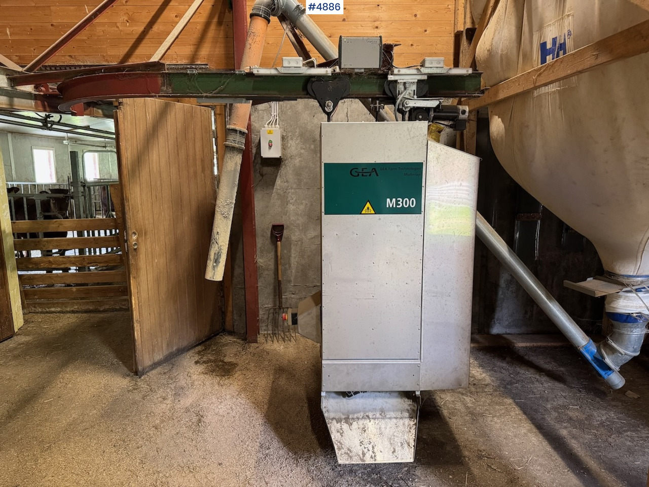 GEA M300 Automatic feeder, barely used. - Maquinaria ganadera: foto 1 GEA M300 Automatic feeder, barely used. - Maquinaria ganadera: foto 1
