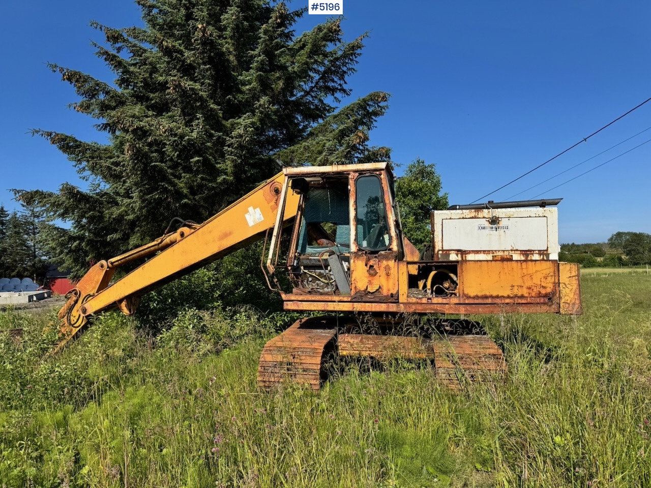 International 637 Tracked digger w/ Digging bucket - Excavadora: foto 1 International 637 Tracked digger w/ Digging bucket - Excavadora: foto 1