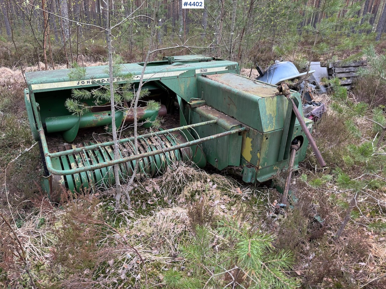 John Deere 332 Square Baler - Maquinaria de henificación: foto 2 John Deere 332 Square Baler - Maquinaria de henificación: foto 2