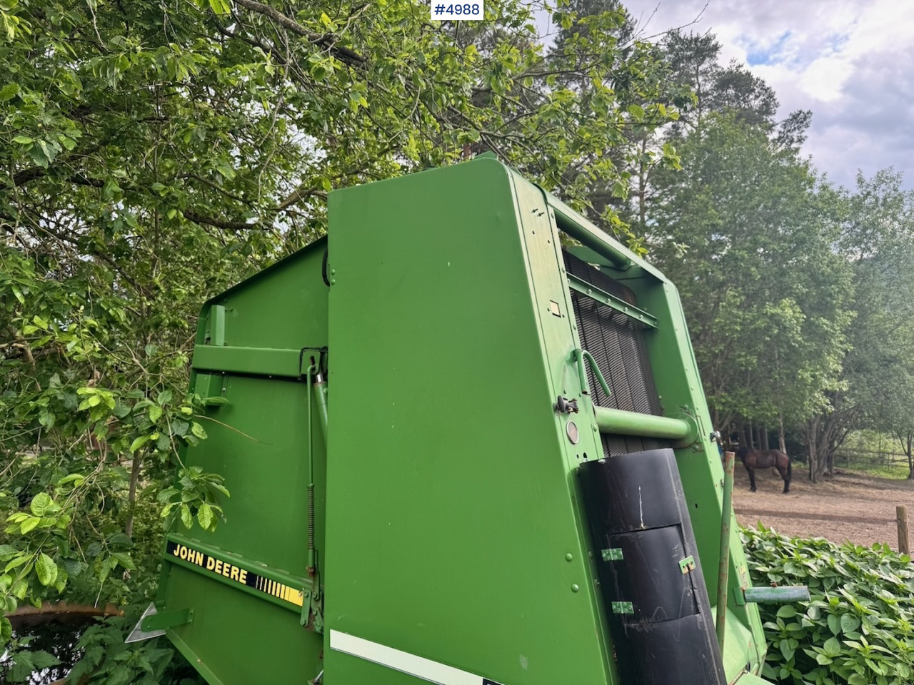 John Deere 550 Round baler with control box - Maquinaria de henificación: foto 2 John Deere 550 Round baler with control box - Maquinaria de henificación: foto 2