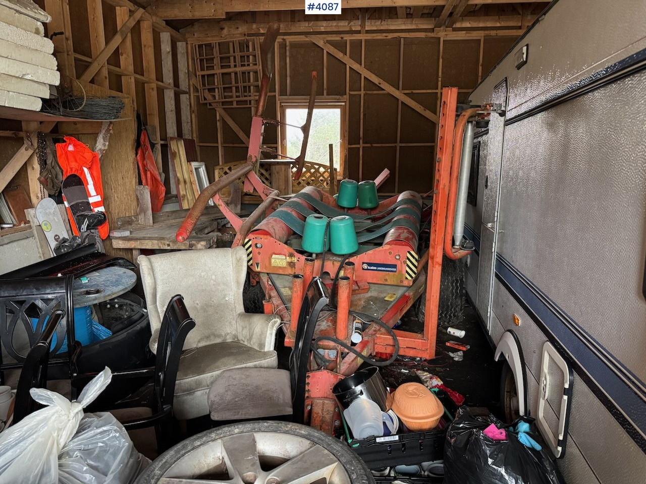 Kverneland Taarup 7515 Round Bale Wrapper - Maquinaria de henificación: foto 1 Kverneland Taarup 7515 Round Bale Wrapper - Maquinaria de henificación: foto 1