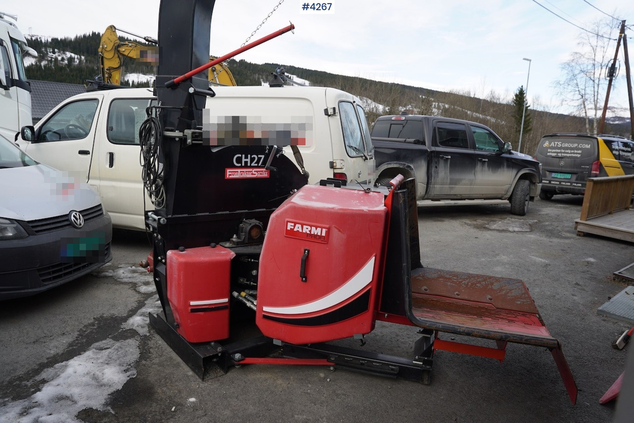 2020 Farmi Proff wood chipper for tractor (hardly used) - Maquinaria forestal: foto 2 2020 Farmi Proff wood chipper for tractor (hardly used) - Maquinaria forestal: foto 2