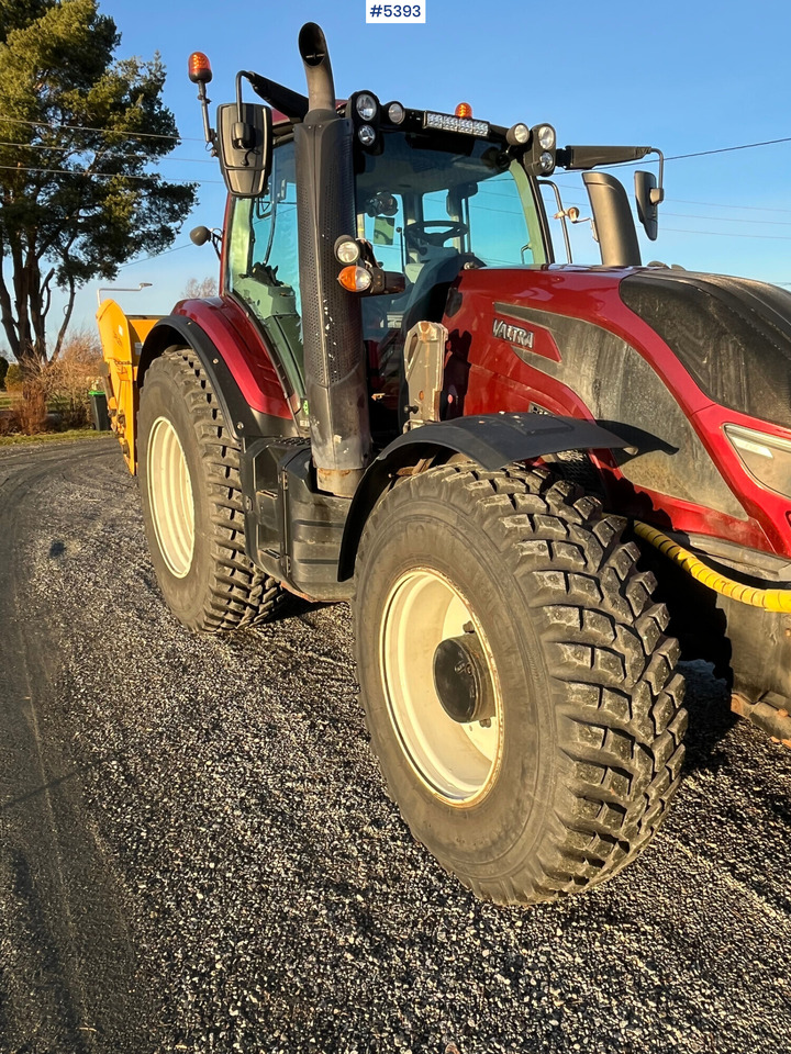 Valtra T 174 E Twintrac Tractor - Tractor: foto 2 Valtra T 174 E Twintrac Tractor - Tractor: foto 2