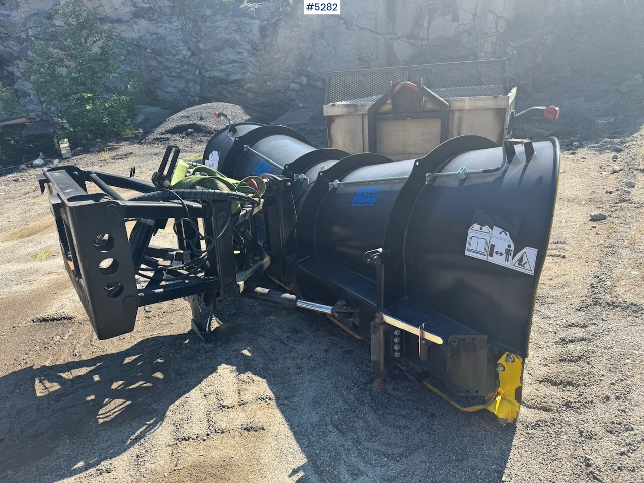 2018 Arctic Machine AM3400 Plow for Tractor - Vehículo municipal: foto 4 2018 Arctic Machine AM3400 Plow for Tractor - Vehículo municipal: foto 4