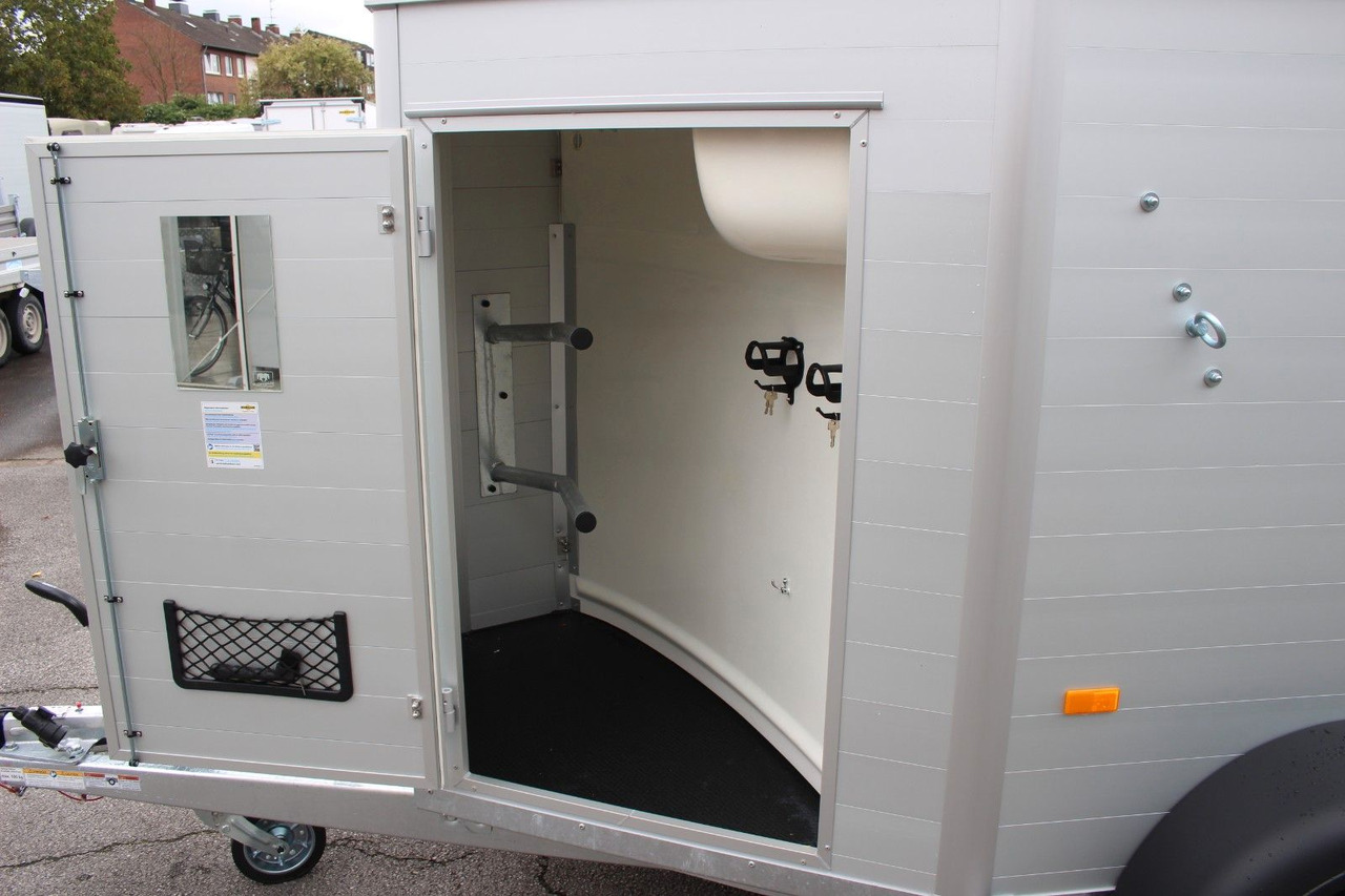 Humbaur Equitos Alu Plus 2400 Pferdeanhänger Sattelkamme - Remolque transporte de ganado: foto 4 Humbaur Equitos Alu Plus 2400 Pferdeanhänger Sattelkamme - Remolque transporte de ganado: foto 4