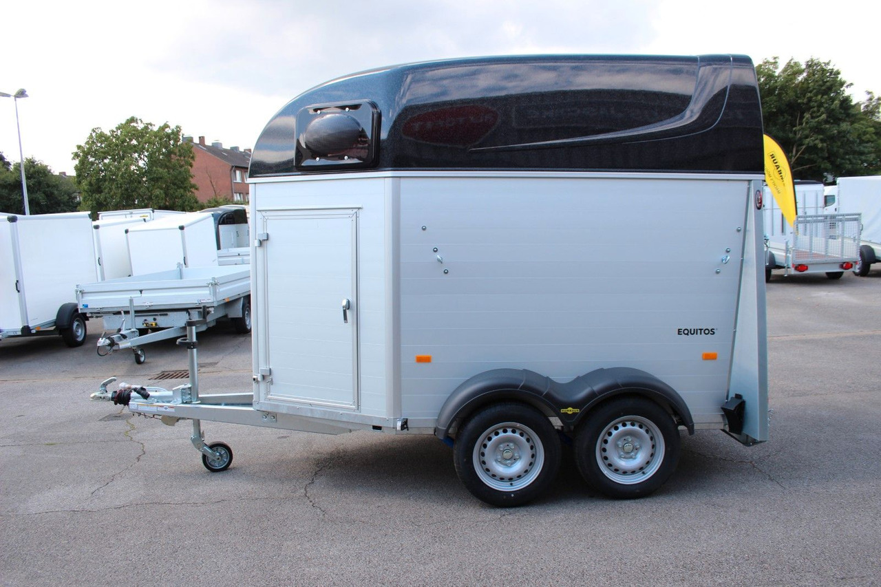 Humbaur Equitos Alu Plus 2400 Pferdeanhänger Sattelkamme - Remolque transporte de ganado: foto 5 Humbaur Equitos Alu Plus 2400 Pferdeanhänger Sattelkamme - Remolque transporte de ganado: foto 5