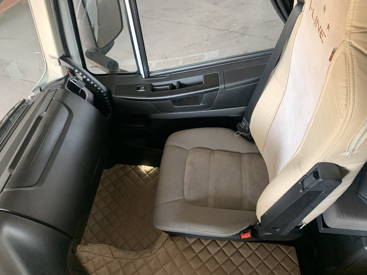 Cabeza tractora Iveco Stralis 510 AS440STX/P 6X2 2018 Salon Polska: foto 18