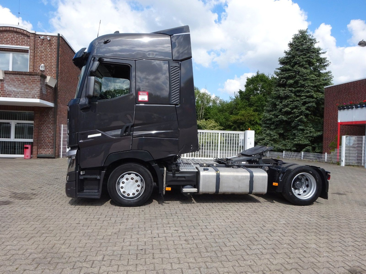 Renault T 520 Komfort SZM 4x2 - Cabeza tractora: foto 3 Renault T 520 Komfort SZM 4x2 - Cabeza tractora: foto 3