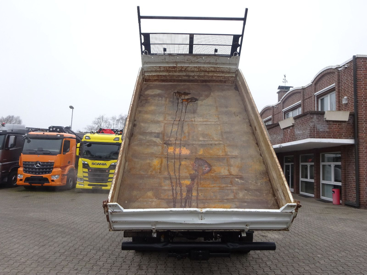 Iveco 80-120 Eurocargo MEILLER 3SKipper 4x2 - Camión volquete: foto 4 Iveco 80-120 Eurocargo MEILLER 3SKipper 4x2 - Camión volquete: foto 4