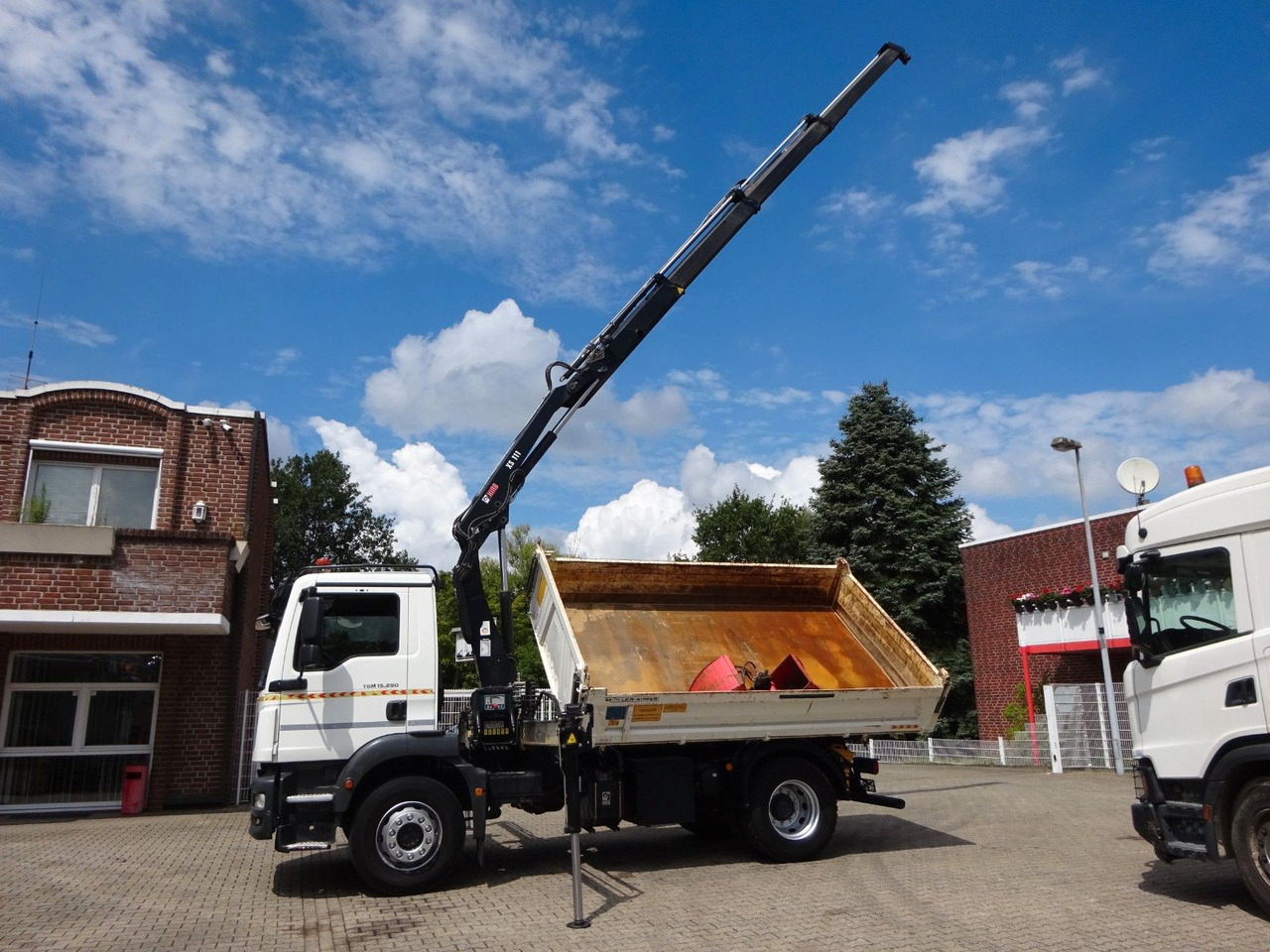 MAN 15.290 TGM 3Skipper + HIAB 111-B3 HIDUO Kran 4x2 - Camión volquete, Camión grúa: foto 3 MAN 15.290 TGM 3Skipper + HIAB 111-B3 HIDUO Kran 4x2 - Camión volquete, Camión grúa: foto 3