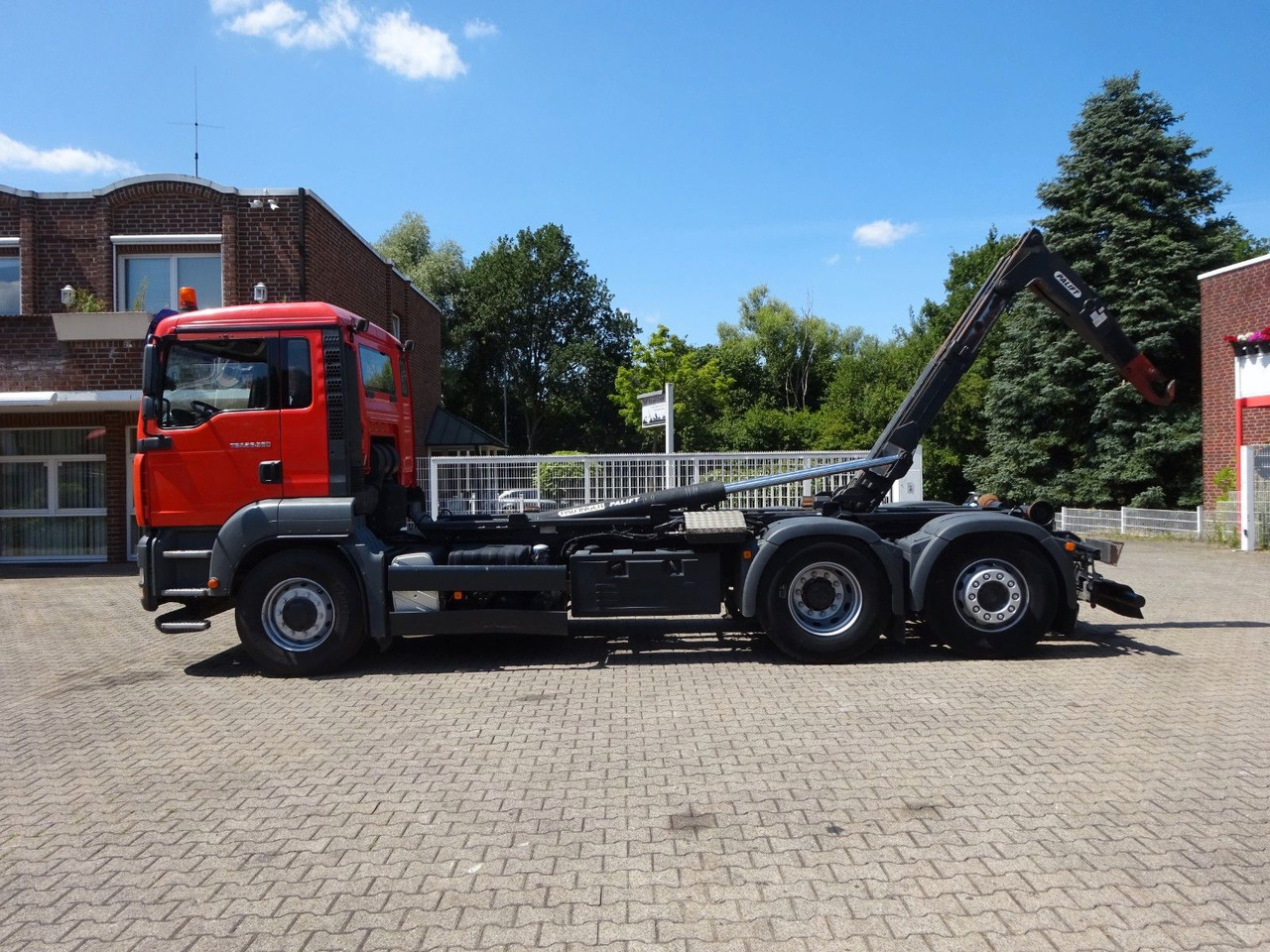 MAN 26.360 TGA PALFINGER Abroller 6x2-4 Hydrodrive - Camión multibasculante: foto 3 MAN 26.360 TGA PALFINGER Abroller 6x2-4 Hydrodrive - Camión multibasculante: foto 3