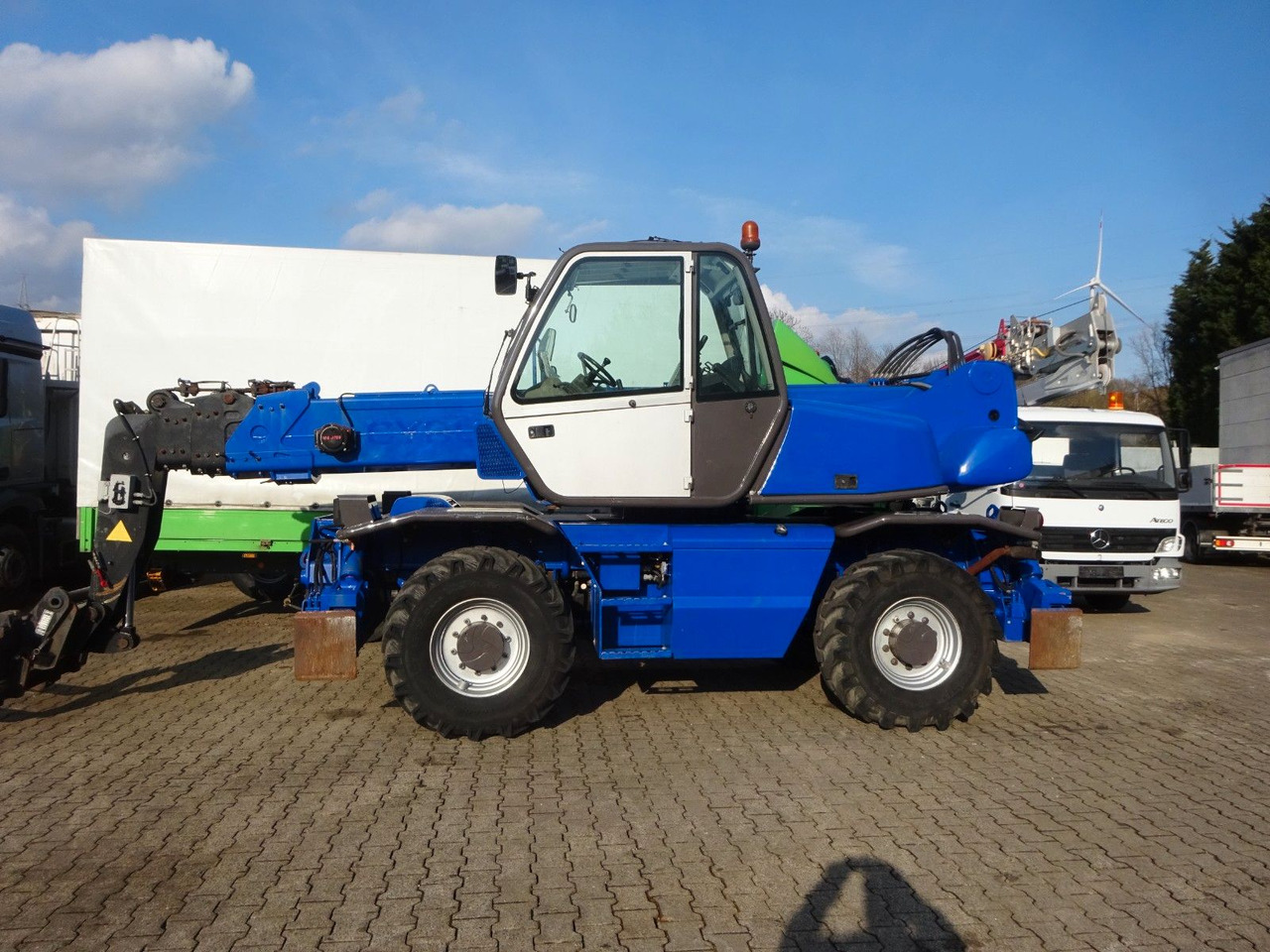 Manitou Teleskoplader MRT 2150 mit Palettengabel - Manipulador telescópico: foto 1 Manitou Teleskoplader MRT 2150 mit Palettengabel - Manipulador telescópico: foto 1