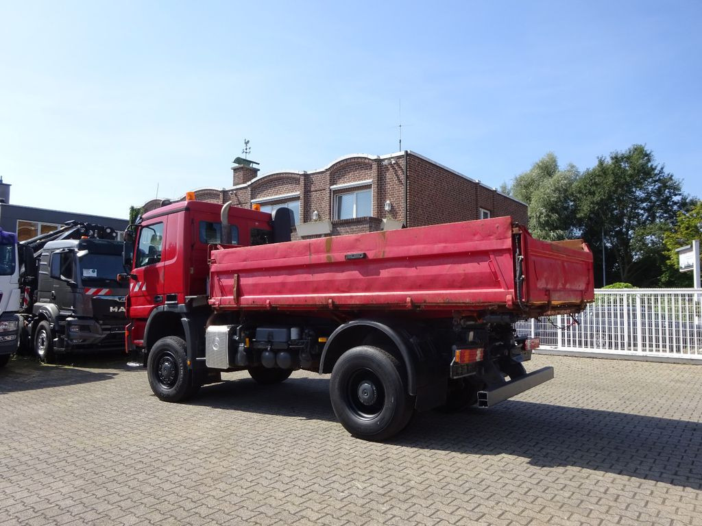 Mercedes-Benz 1832 Actros MEILLER 3Skipper4x4 mit Schneeplatte - Camión volquete: foto 3 Mercedes-Benz 1832 Actros MEILLER 3Skipper4x4 mit Schneeplatte - Camión volquete: foto 3