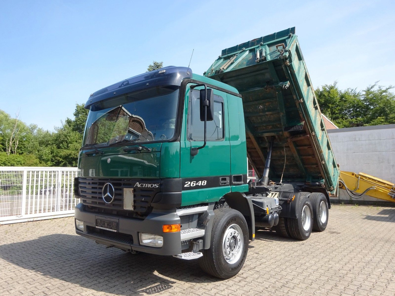 Mercedes-Benz 2648 Actros MEILLER 3SKipper 6x4 - Camión volquete: foto 1 Mercedes-Benz 2648 Actros MEILLER 3SKipper 6x4 - Camión volquete: foto 1