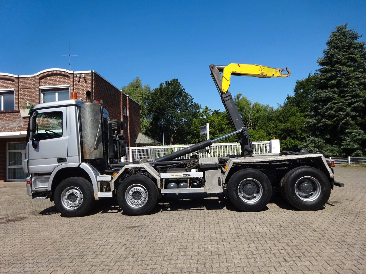 Mercedes-Benz 3244 Actros PALFINGER Abroller 8x4 - Camión multibasculante: foto 5 Mercedes-Benz 3244 Actros PALFINGER Abroller 8x4 - Camión multibasculante: foto 5
