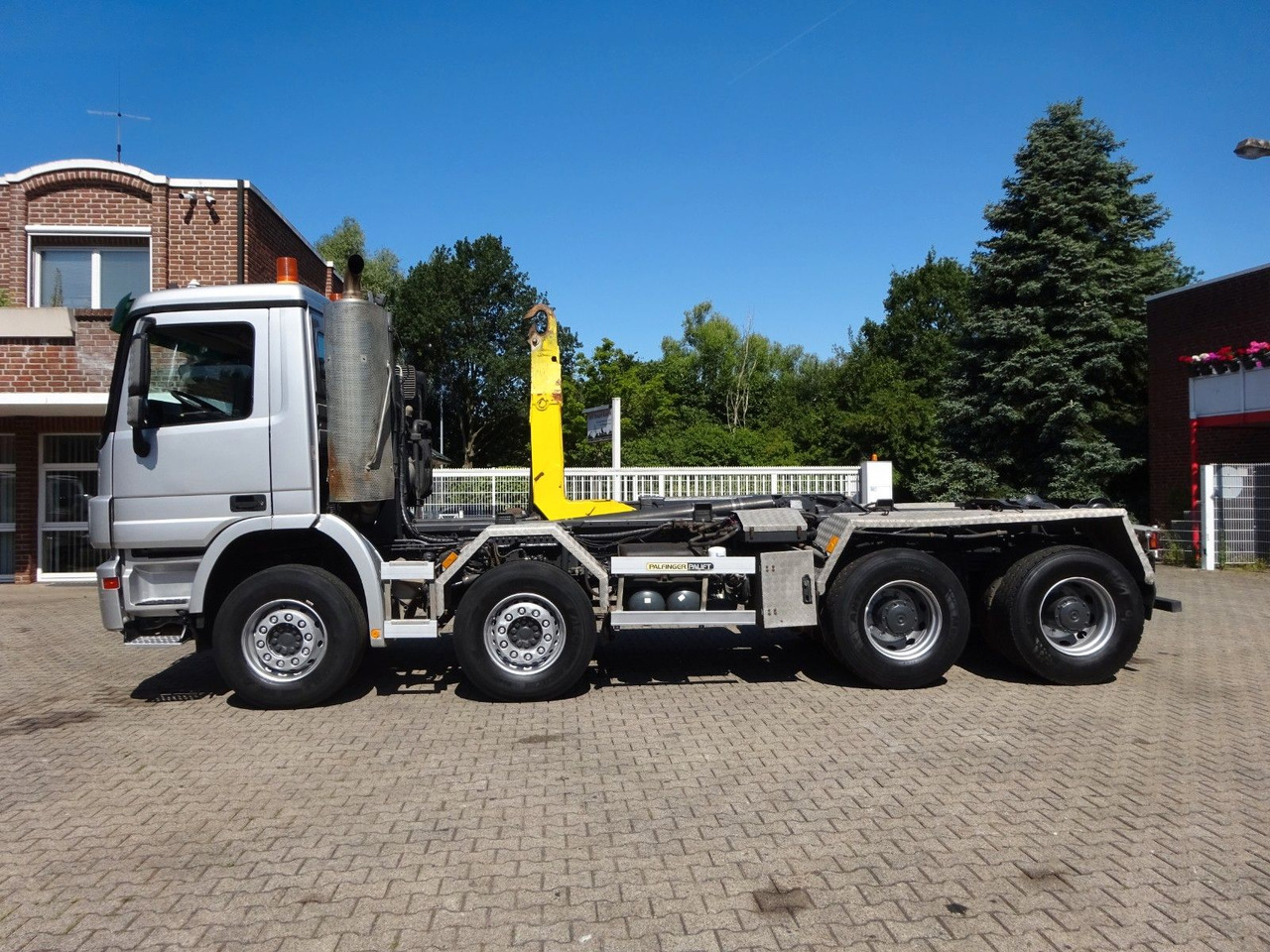 Mercedes-Benz 3244 Actros PALFINGER Abroller 8x4 - Camión multibasculante: foto 3 Mercedes-Benz 3244 Actros PALFINGER Abroller 8x4 - Camión multibasculante: foto 3