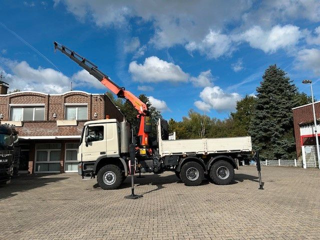 Mercedes-Benz 3344 Actros Pritsche + PK 34002 6x6 - Camión grúa: foto 3 Mercedes-Benz 3344 Actros Pritsche + PK 34002 6x6 - Camión grúa: foto 3
