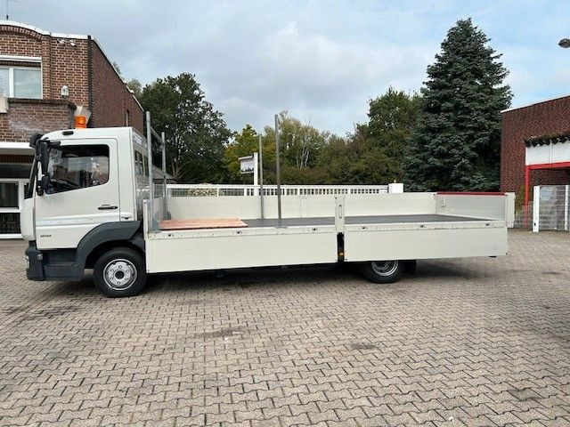 Mercedes-Benz 818 Atego NEUE Pritsche 4x2 - Furgoneta caja abierta: foto 4 Mercedes-Benz 818 Atego NEUE Pritsche 4x2 - Furgoneta caja abierta: foto 4