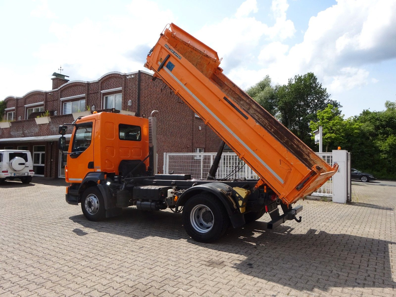 Volvo FL 280 MEILLER 3Skipper 4x2 - Camión volquete: foto 2 Volvo FL 280 MEILLER 3Skipper 4x2 - Camión volquete: foto 2