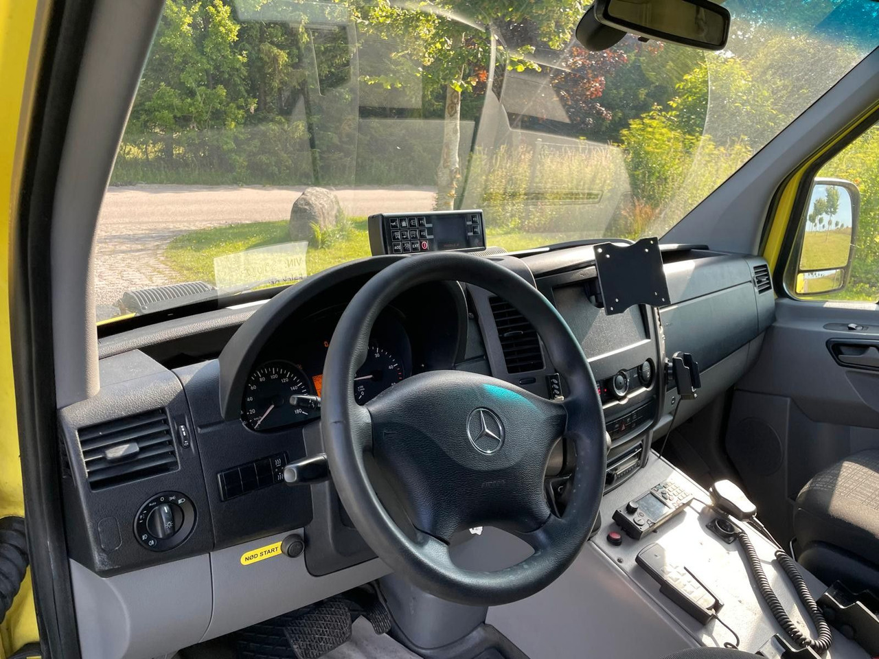 Ambulancia Mercedes-Benz Sprinter II Kasten 316 CDI Aut: foto 10
