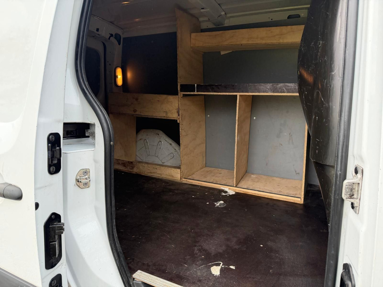 Leasing para Renault Kangoo Rapid 1.5 DCI Basis LONG Renault Kangoo Rapid 1.5 DCI Basis LONG: foto 17 Leasing para Renault Kangoo Rapid 1.5 DCI Basis LONG Renault Kangoo Rapid 1.5 DCI Basis LONG: foto 17